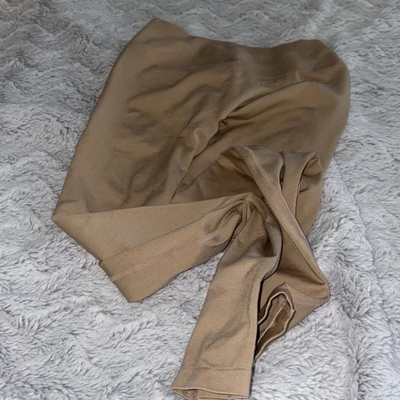 AUROLA Workout Leggings Seamless Scrunch Tights Tummy Control Gym Fitness NWOT. - Picture 10 of 12